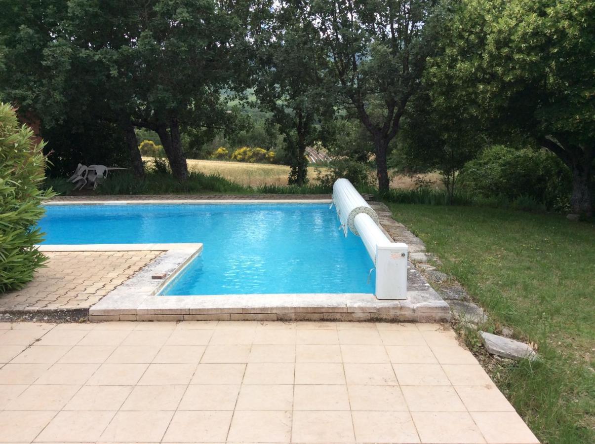 Villa Piscine Face Au Grand Luberon Cereste