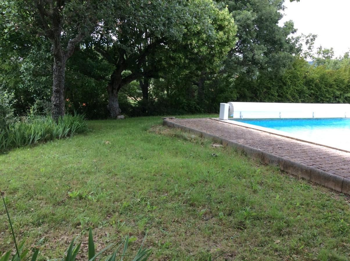 Villa Piscine Face Au Grand Luberon Cereste